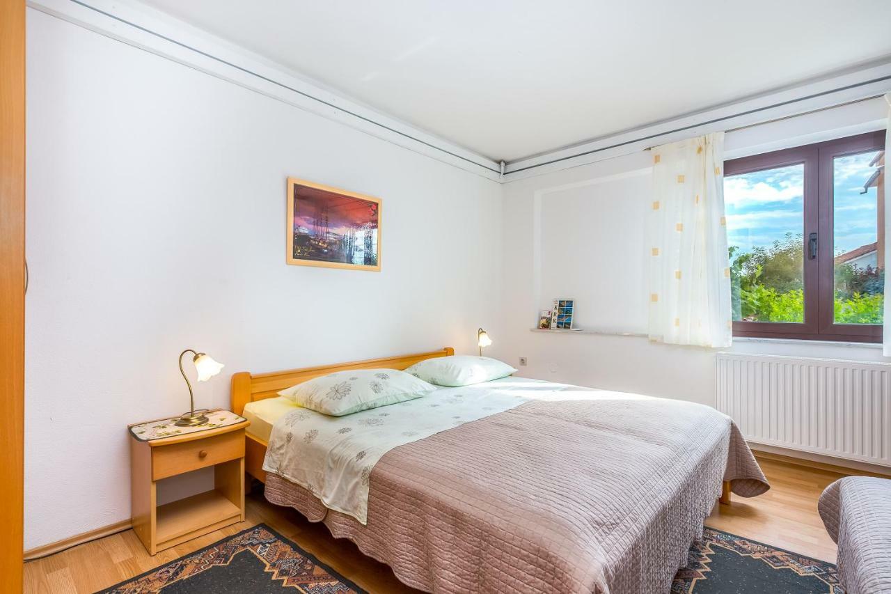 Garden Paradise App Sveti Vid-Miholjice Exteriör bild